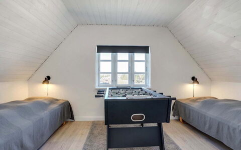 Domnika - 350M from the Sea: Gulvbelægning, Træ, Møbel, Etage, Indretning, Loft, Soveværelse, Attic, Belysning, Seng