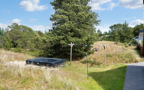 Rasmina - 1.2Km from the Sea: Busk, Land Lot, Have, Evergreen, Lærk, Parkere, Pine Family