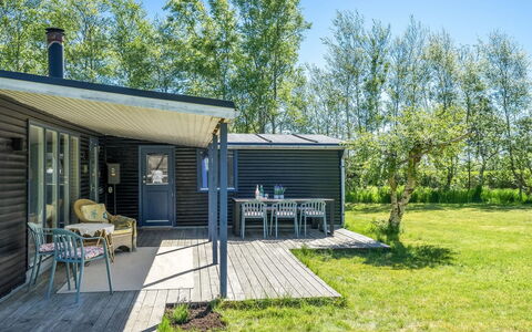 Bene - from the Sea: Møbel, Indretning, Gulvbelægning, Etage, Loft, Værelse, Stol, Bord, Lejlighed, Køkken & Spisebord