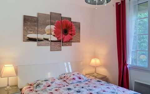 Mayne: Møbel, Indretning, Væg, Seng, Soveværelse, Værelse, Sengetøj, Textile, Sengetøj, Etage