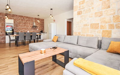 Vulelija Holiday Home