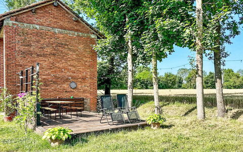 Rustico Pio Filippo: Mursten, Have, Lawn, Sommerhus, Backyard, Murværk, Stuehus, Gård, Skygge, Garden Bygninger