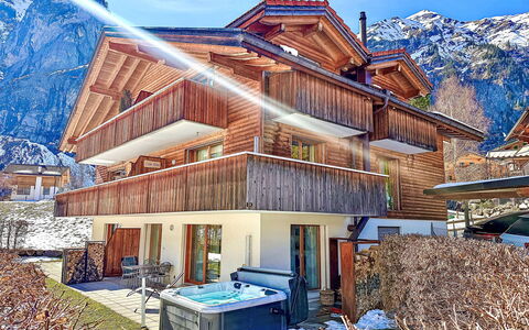Bergluft: Hus, Hjem, Tag, Sommerhus, Landsby, Sne, Vinter, Altan, Eco Hotel, Bjerglandsby
