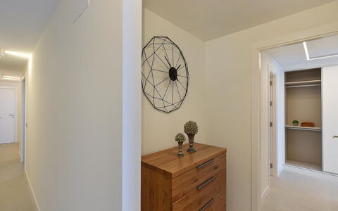 El Balcón Azul de Taliarte: Cabinetry, Træ, Dresser, Skuffe, Indretning, Etage, Gulvbelægning, Kommode, Bygning