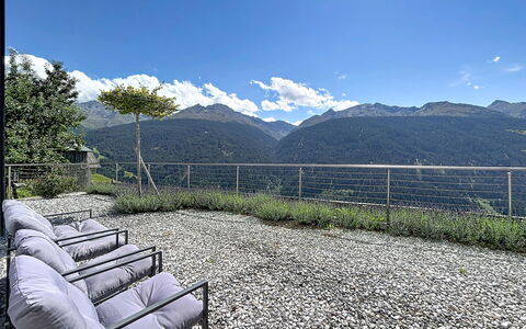 Skyline Retreat: Bjergkæde, Hill Station, Kam, Dal, Alps, Altan, Hegn, Massif, Gelænder, Topmøde