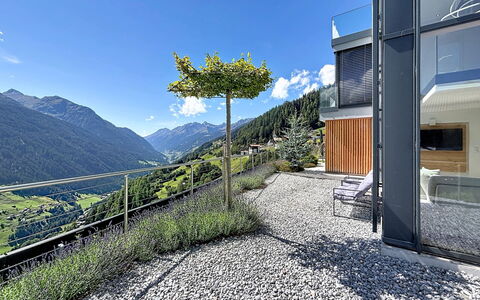 Skyline Retreat: Altan, Dagslys