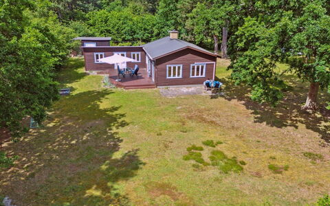 Heidl - 1.3Km to the Fjord: Træ, Græs, Bygning, Hus, Hjem, Boligområde, Sommerhus, Busk, Land Lot