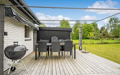 Ginie - 600M from the Sea