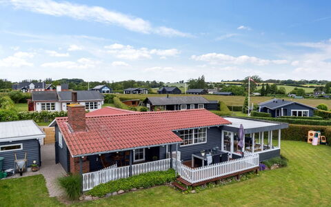 Diddi - 170M from the Sea