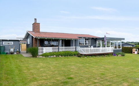 Diddi - 170M from the Sea