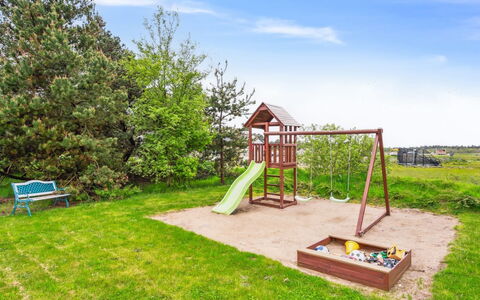 Amai - 4.5Km from the Sea: 