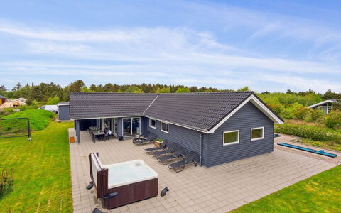 Amai - 4.5Km from the Sea