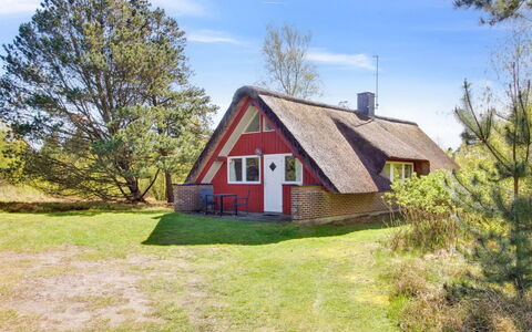 Efimija - 1.4Km from the Sea: Sommerhus, Landdistrikt, Hældning, Stuehus, Landsby, Tækning, Hytte, Lade, Skur