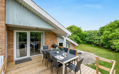 Dorithea - 1.3Km from the Sea: Hjem, Sommerhus, Estate, Hårdttræ, Planke, Bejdse, Dæk, Villa, Eco Hotel, Altan