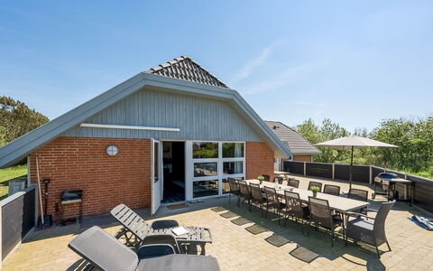 Aage - 1.7Km from the Sea: Sommerhus, Tag, Hjem, Hældning, Hytte, Sidespor