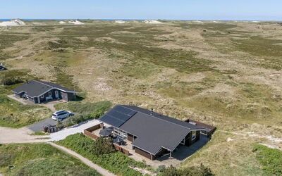 Aurore - 700M from the Sea