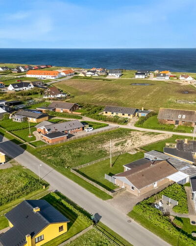 Mads - 400M from the Sea