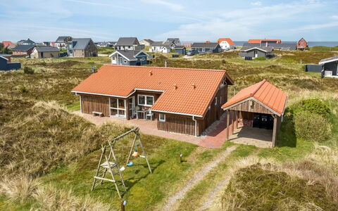 Hughe - 200M from the Sea: 