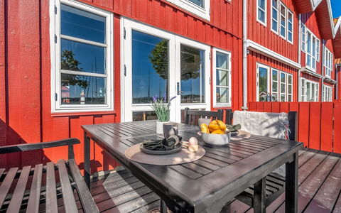 Ethly - 10M from the Sea: Tag, Hjem, Dør, Sommerhus, Skygge, Sidespor, Gård, Estate, Backyard