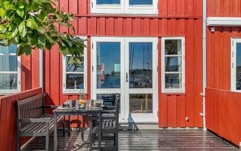 Ethly - 10M from the Sea: Tag, Hjem, Dør, Sommerhus, Skygge, Sidespor, Gård, Estate, Backyard