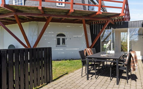 Fania - 500M from the Sea: Tag, Hus, Hjem, Sommerhus, Dør, Sidespor, Dæk, Veranda, Planke, Hårdttræ