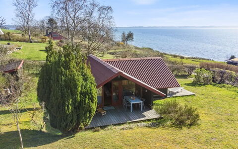 Asel - 25M from the Sea: Køkken, Countertop, Køkken Apparat, Gulvbelægning, Cabinetry, Indretning, Større Bandage, Etage, Hjem, Møbel
