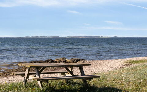 Milrid - 100M from the Sea: 