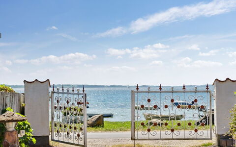 Michel - 25M from the Sea: Blå, Horisont, Hav, Coastal Og Oceaniske Landskabsformer, Ocean, Kyst, Kyst, Skygge, Hegn, Strand