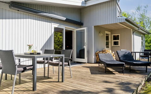 Myriam - 50M from the Sea: Bjergrige Landskabsformer, Bjerg, Bakke, Bjergkæde, Hill Station, Menneskelig Bosættelse, Urban Design, Alps, Dal, Topmøde