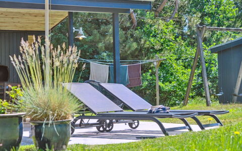 Aleta - 600M from the Sea: Svømmepøl, Ferieby