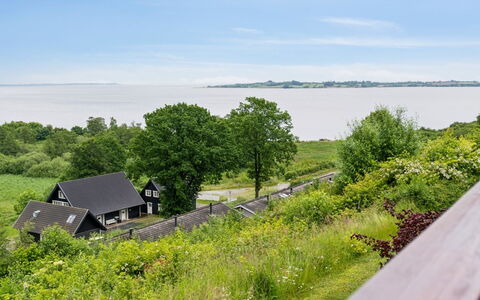 Isbiorn - 300M from the Sea: Græs, Græs-, Landskab, Økoregion, Almindeligt, Plantesamfund, Land Lot, Udendørs Møbler, Prærie, Shrubland