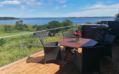 Isbiorn - 300M from the Sea: Græs, Græs-, Landskab, Økoregion, Almindeligt, Plantesamfund, Land Lot, Udendørs Møbler, Prærie, Shrubland