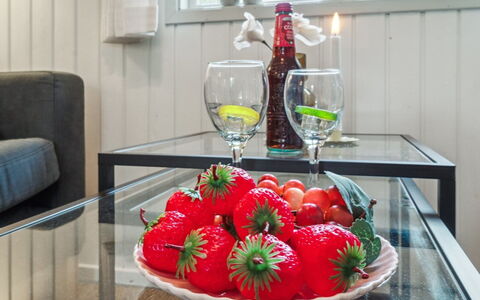 Zekine - 200M from the Sea: Frugt, Bordservice, Fremstille, Mad, Naturlige Fødevarer, Serveware, Ingrediens