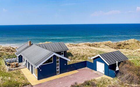Aster - 150M from the Sea: Græs, Græs-, Land Lot, Sommerhus, Landdistrikt, Eng, Garden Bygninger, Have, Skur