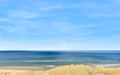 Aster - 150M from the Sea: Himmel, Blå, Vand, Daytime, Krop Af Vand, Horisont, Naturligt Miljø, Strand, Hav
