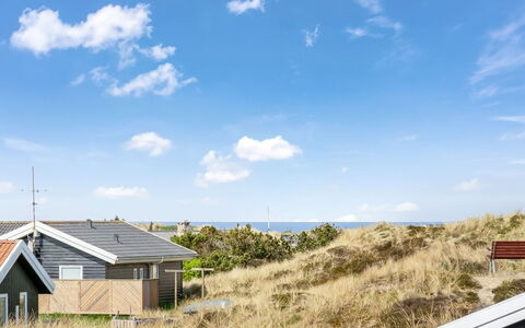 Helga - 650M from the Sea: Bjergrige Landskabsformer, Bjerg, Bakke, Bjergkæde, Hill Station, Menneskelig Bosættelse, Urban Design, Alps, Dal, Topmøde