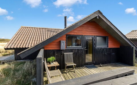 Thorfin - 100M from the Sea: Tag, Hus, Hjem, Sommerhus, Dør, Sidespor, Dæk, Veranda, Planke, Hårdttræ