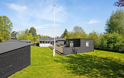 Selve - 600M from the Sea: Træ, Hjem, Veranda, Dæk, Hårdttræ, Tag, Bejdse, Trægulve, Eco Hotel