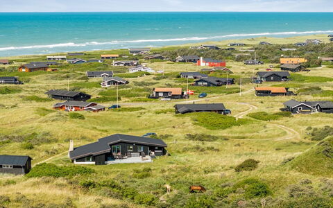 Senija - 334M from the Sea: Træ, Hjem, Veranda, Dæk, Hårdttræ, Tag, Bejdse, Trægulve, Eco Hotel