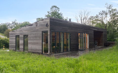 Zezilie - 500M from the Sea: Tag, Sommerhus, Hjem, Skygge, Sidespor, Stuehus, Veranda, Udendørs Struktur, Garden Bygninger