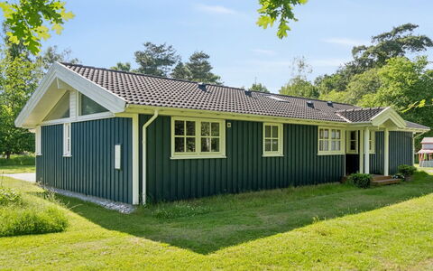 Launo - 1.1Km to the Fjord: Estate, Skygge, Indkørsel, Stuehus