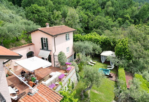 Villetta Verde: Plante, Bygning, Ejendom, Træ, Vindue, Hus, Boligområde, Kvarter, Urban Design, Ejendom