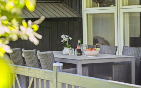Aldina - 400M to the Fjord: Træ, Hjem, Veranda, Dæk, Hårdttræ, Tag, Bejdse, Trægulve, Eco Hotel