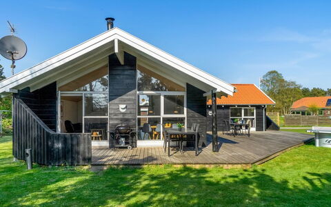 Persa - from the Sea: Møbel, Indretning, Gulvbelægning, Etage, Loft, Værelse, Stol, Bord, Lejlighed, Køkken & Spisebord