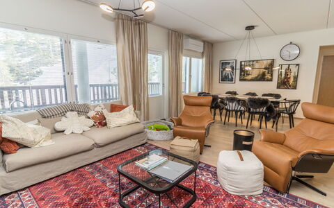 Casa Krogerus Ruka: Møbel, Indretning, Couch, Gulvbelægning, Væg, Etage, Stue, Træ, Loft, Lejlighed