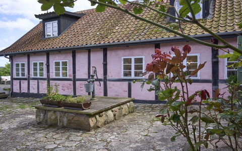 Merrit - 250M from the Sea: Bjergrige Landskabsformer, Bjerg, Bakke, Bjergkæde, Hill Station, Menneskelig Bosættelse, Urban Design, Alps, Dal, Topmøde