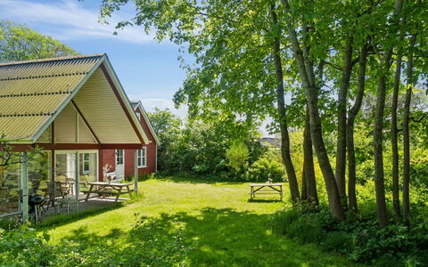 Deljan - 200M from the Sea: Hus, Hjem, Tag, Sommerhus, Estate, Landscaping, Garden Bygninger, Sidespor, Stuehus