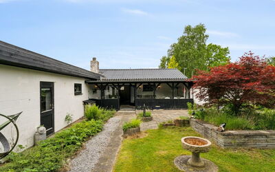 Hildegart - 750M from the Sea