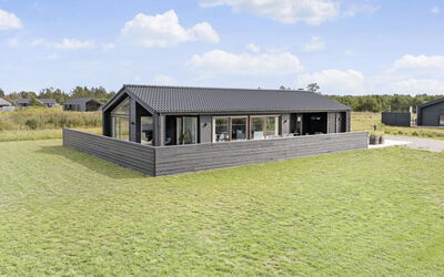 Frithbjorn - 900M from the Sea