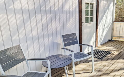 Villa Kataja: Træ, Sommerhus, Bejdse, Hårdttræ, Bjælkehytte, Planke, Loft, Naturmateriale, Tømmer, Garden Bygninger